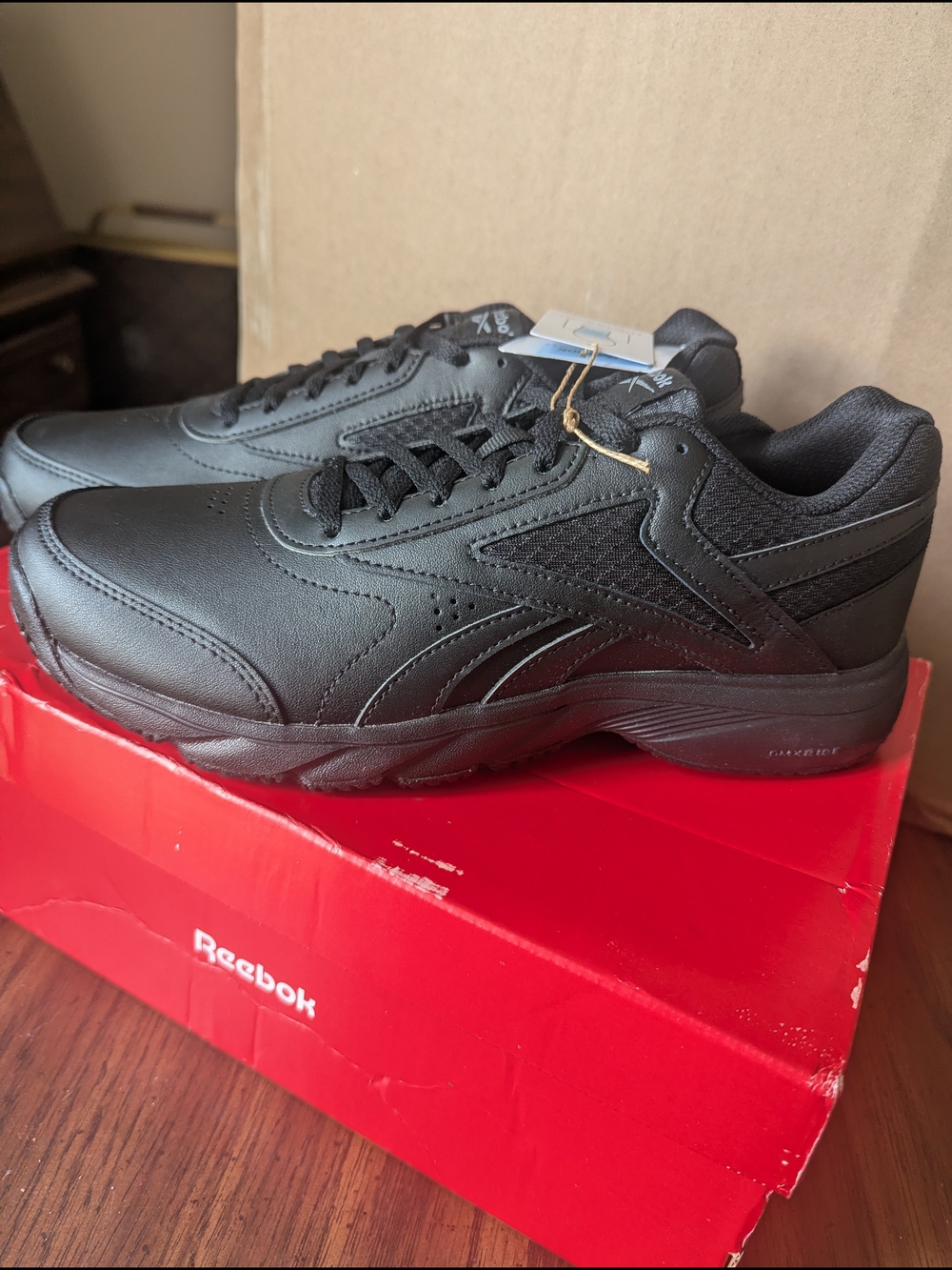 Reebok Women All-Black Walking Shoes